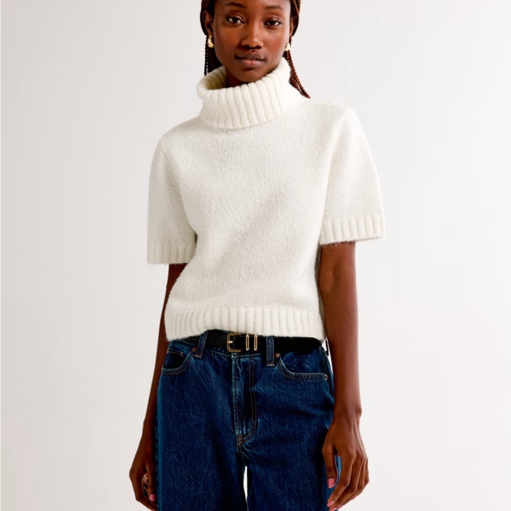 Abercrombie and Fitch Turtleneck Sweater Tee